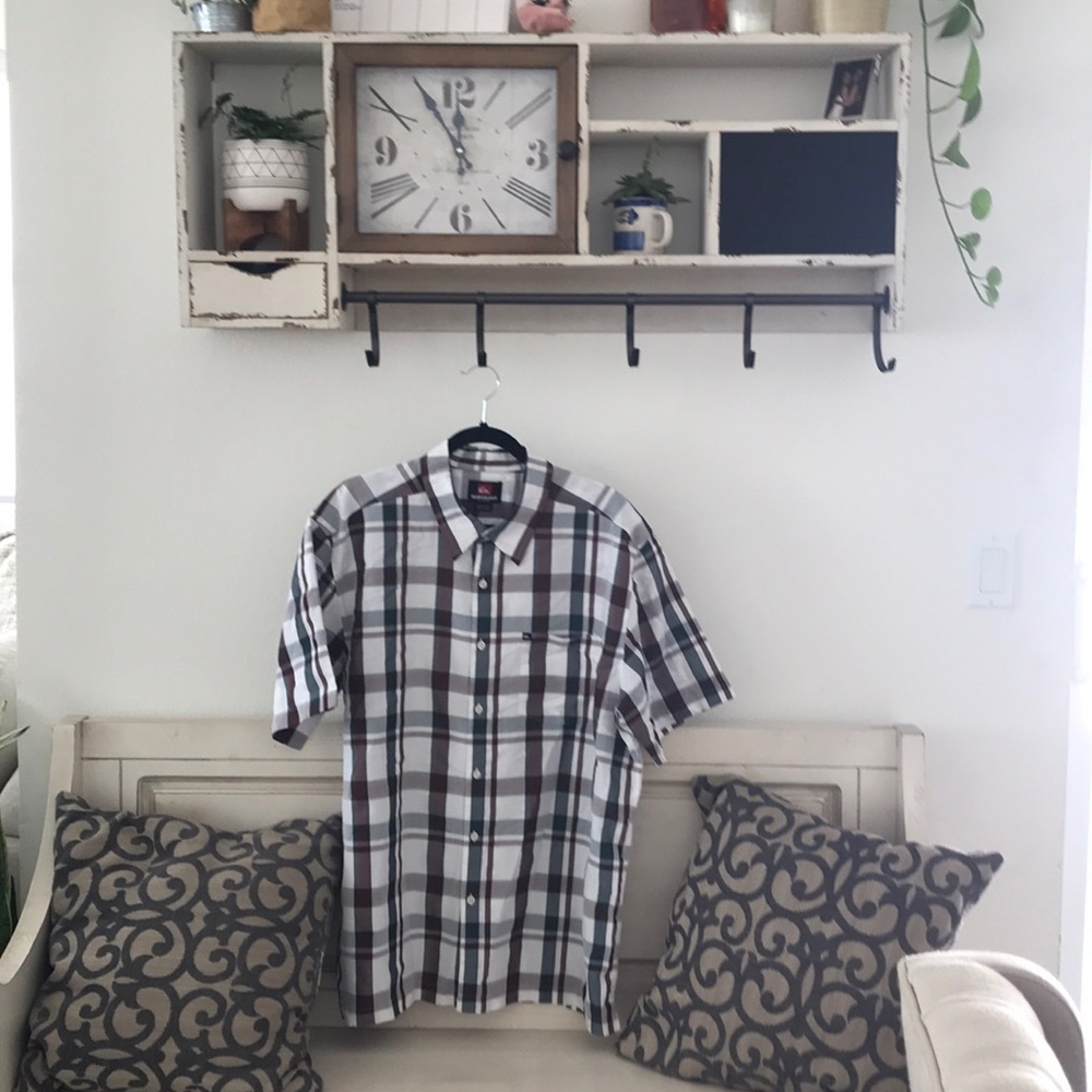 Quicksilver Men’s Short Sleeve button down